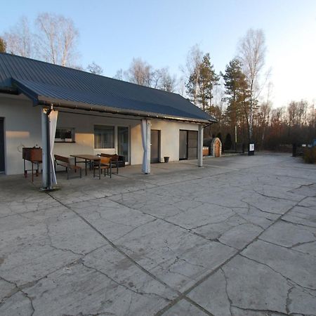 Letnia Oaza "Forsycja" Villa Sobienie Jeziory Bagian luar foto