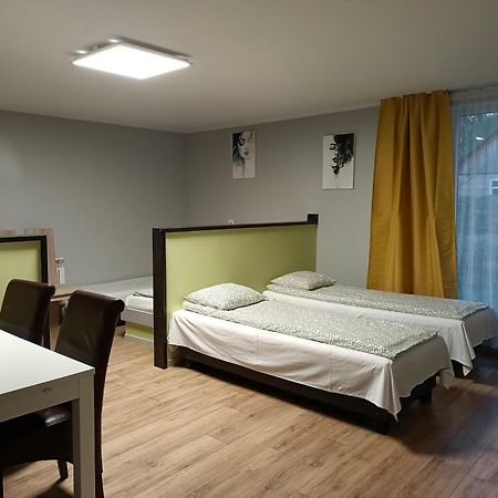 Letnia Oaza "Forsycja" Villa Sobienie Jeziory Bagian luar foto